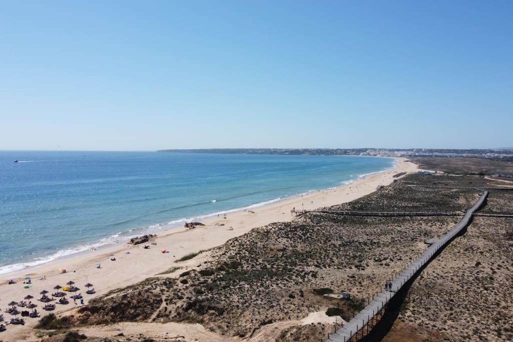 Charming Beachside Apartment- The Perfect Getaway! Albufeira Exteriér fotografie