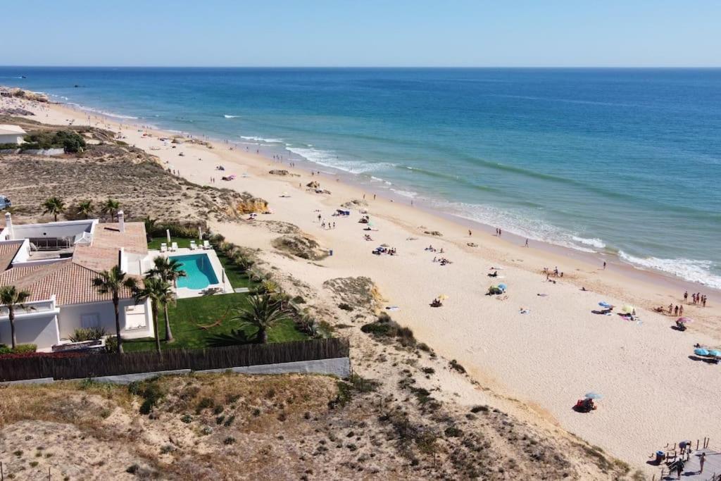 Charming Beachside Apartment- The Perfect Getaway! Albufeira Exteriér fotografie
