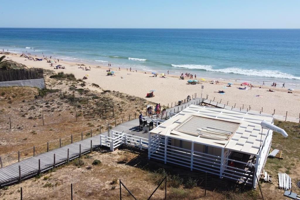 Charming Beachside Apartment- The Perfect Getaway! Albufeira Exteriér fotografie
